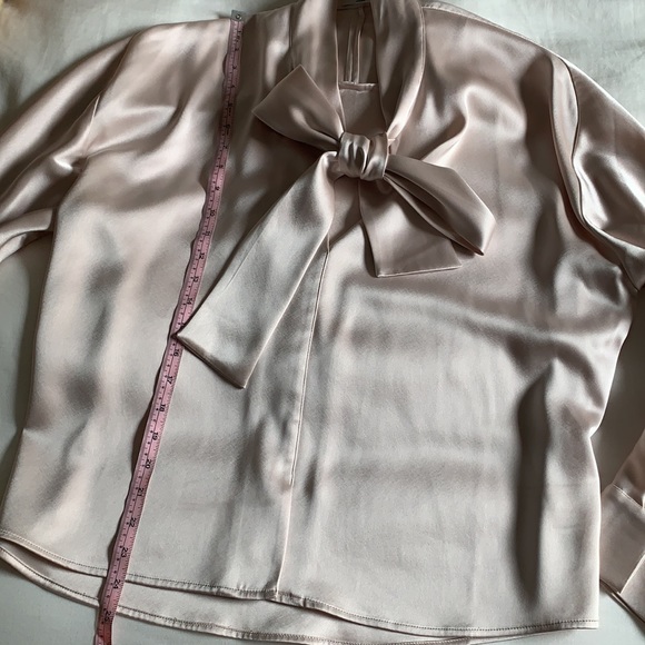 Aritzia babaton Blouse M satin silky bow tie button top - Picture 6 of 10